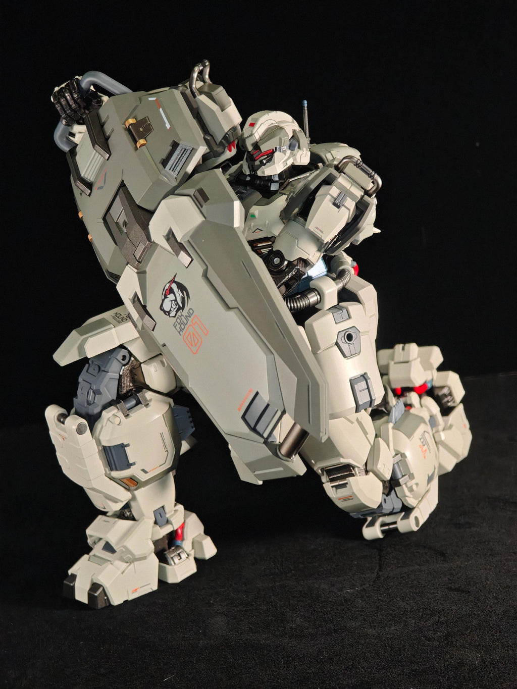 MOSHOW Hunter Fox Squad Standard Version Action Figure Model Kit Collectible
