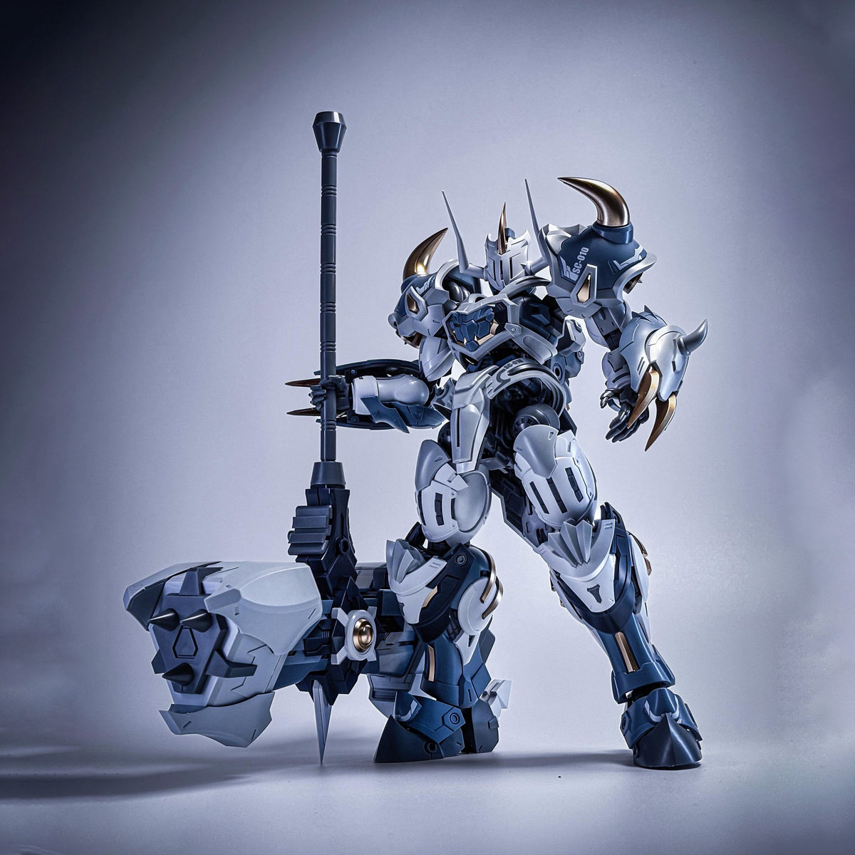 SNAA Galahad 1/12 Scale Pre-Assembled Mecha Model with LED Light & Alloy Frame
