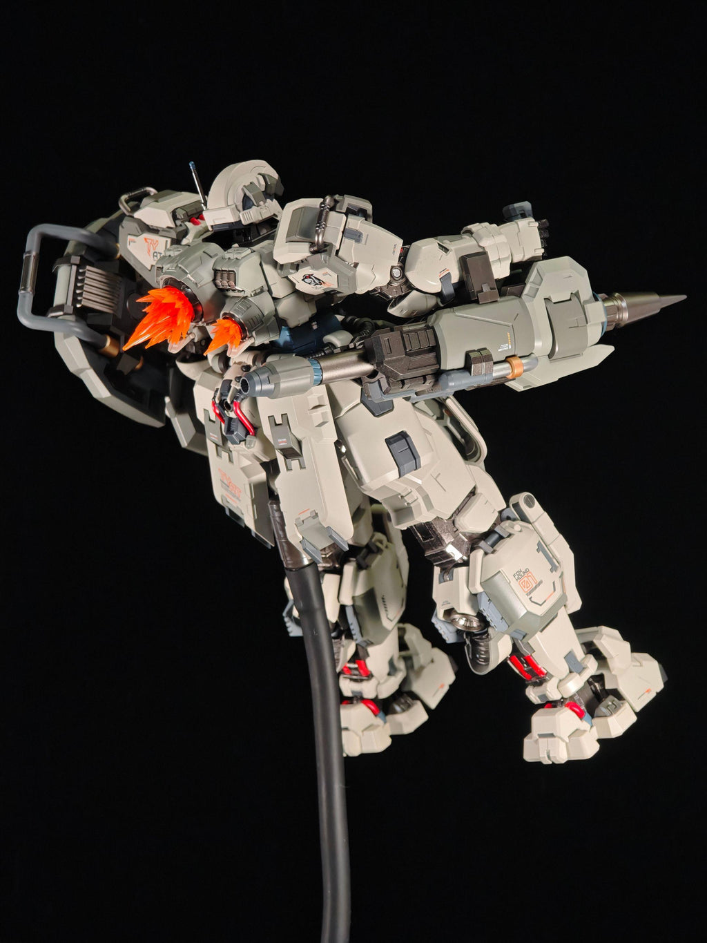 MOSHOW Hunter Fox Squad Standard Version Action Figure Model Kit Collectible