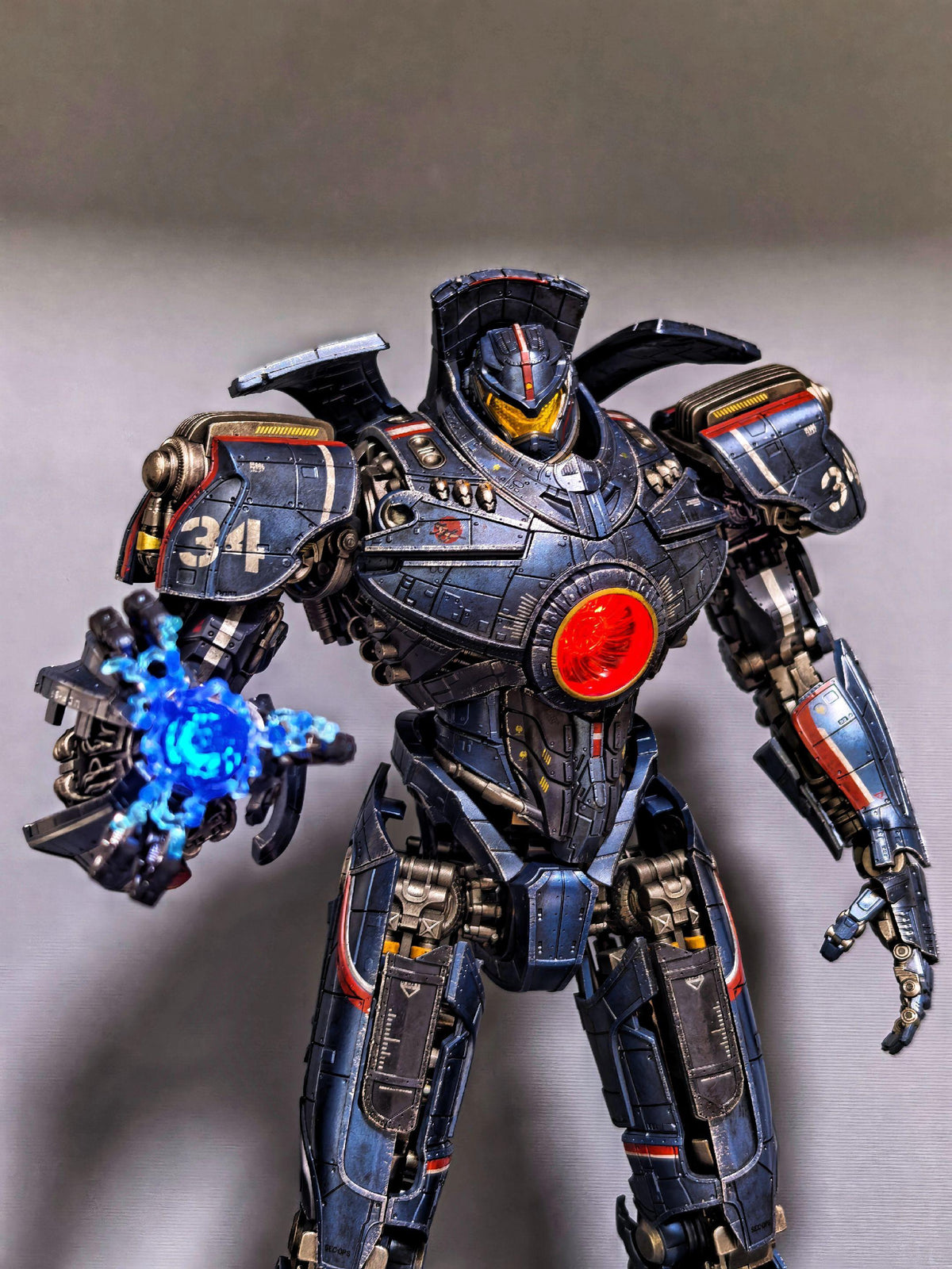 Infinity Studio Gipsy Danger Collectible Figure Pacific Rim Statue Model